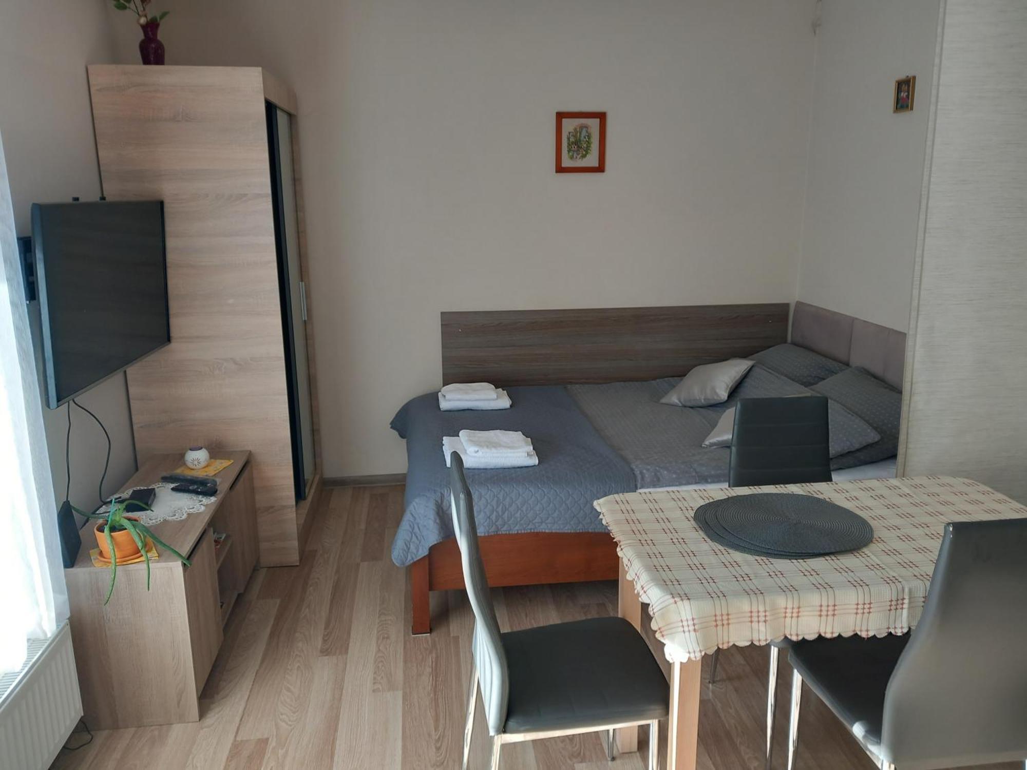 Apartament Jelenia Góra - Cieplice Exterior foto